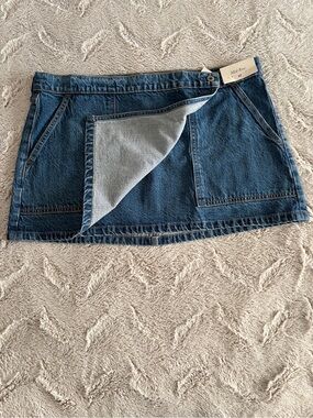 Abercrombie & Fitch Mid Rise Denim Wrap Mini Skirt Size 32 NWT